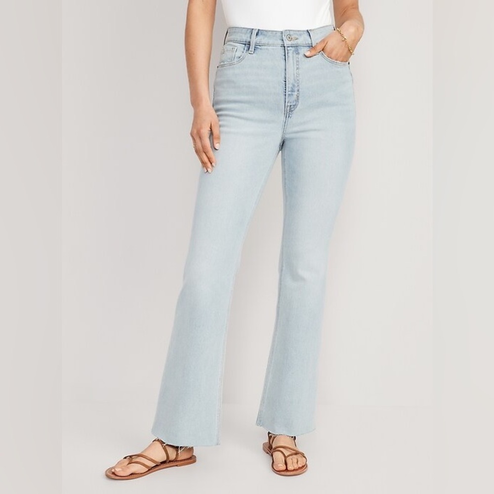Higher High-Waisted Cut-Off Flare Jeans